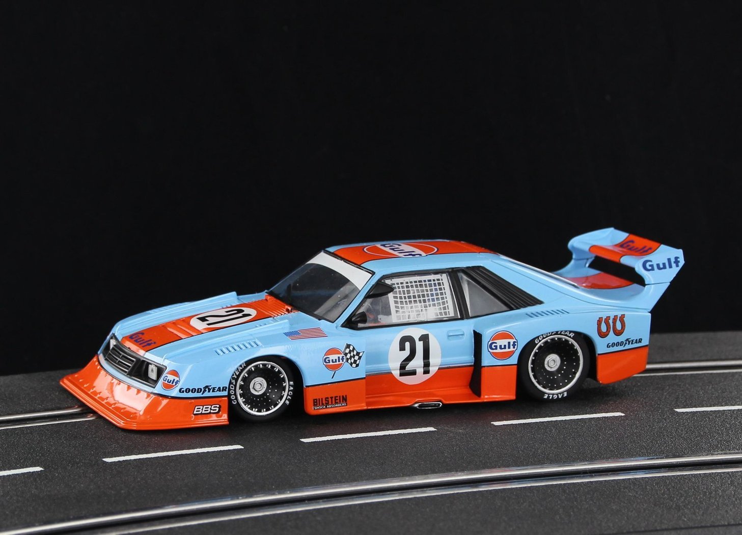 Sideways Ford Mustang Turbo - Gulf Racing